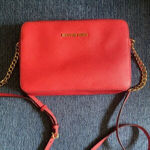 Michael Kors 🪸 Vibrant Coral 🪸 Crossbody Bag 💖